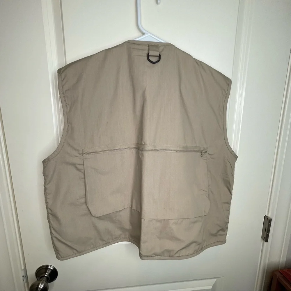 Rio Bravo Outdoor Adventure Clothing Khaki Multi-pocket Vest Fishing Hunting